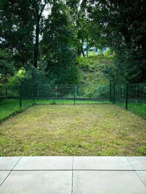 GARTEN FEELING ! NEUWERTIGE - MODERNE 2 ZIMMER WOHNUNG + GARTEN + BALKON + TERRASSE