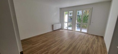 Erstbezug nach Sanierung 2,5-Zimmer-Wohnung mit Terrasse