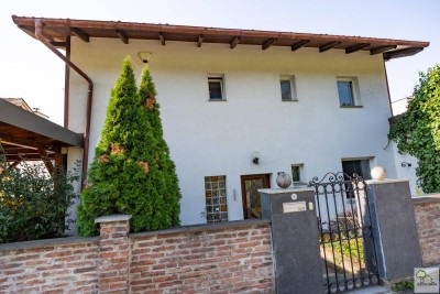 Traumlage Ölberg - Herrliche Aussicht in Toplage - EFH mit Pool und Potential