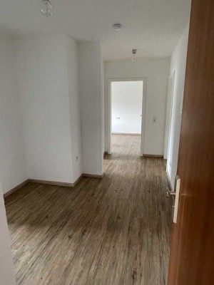 Helle 2-Zimmer-Wohnung mit Balkon