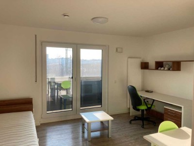 Möbliertes Studentenapartment mit Balkon und Einbauküche