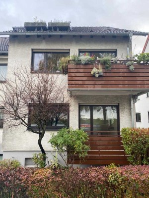 Schöne 2-Raum-Hochparterre-Wohnung mit Südbalkon in Hirschberg