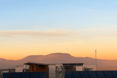 „schöne Dachterrassenwohnung in Seiersberg – Klima • TG • Einbauküche + 52 m² Außenfläche (Balkon + Dachterrasse) in guter Lage“