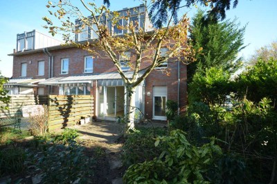 Sehr gut geschnittenes Reiheneckhaus mit kleinem Garten