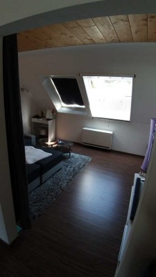 Helle 2-Raum-Wohnung auf 2 Ebenen mit Einbauküche in Künzelsau-Belsenberg