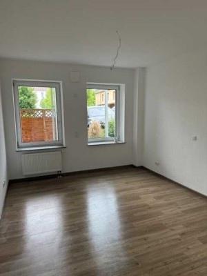 Stilvolle, 2-Raum-EG-Wohnung mit Terrasse