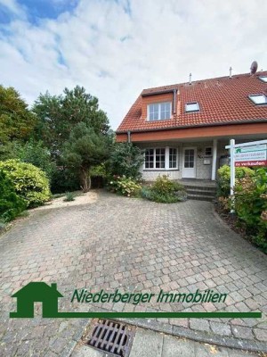 * Wunderschöne Doppelhaushälfte auf einem Eckgrundstück, Baujahr 2000 im Ortsteil Pulheim-Sinthern*