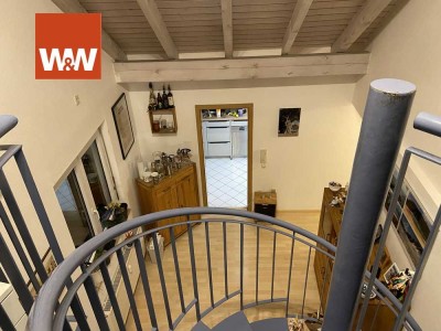 Gelegenheit: Maisonette-Wohnung,
2x TG-Stellplätze und Terrasse