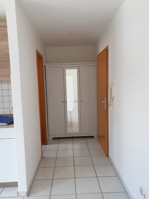 Helles 1-Zimmer-Apartment mit Einzelgarage, zentrumsnah in Viersen