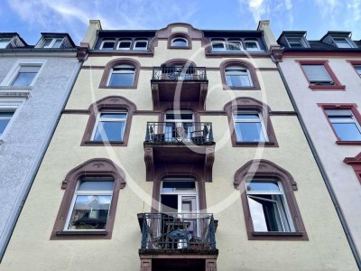 Charmante Altbauwohnung mit Balkon in ruhiger Lage von Frankfurt-Bornheim
