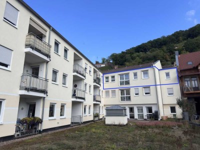 Zentrale Lage: Seniorengerechte 2-Zimmer-Wohnung mit Aufzug!