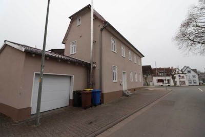 Kernsaniertes Fachwerkhaus 4ZKB + Garage in Rheinnähe