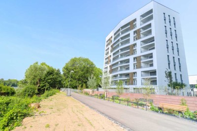 Großzügiges Wohnvergnügen mit Sonnenbalkon, Parkett und moderner Einbauküche in bester Lage!