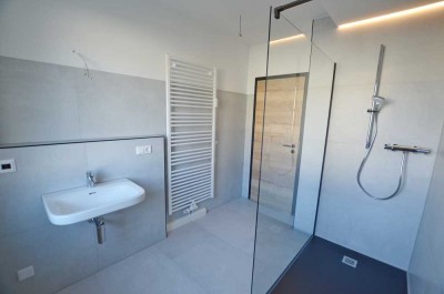 Neu sanierte 2-Raum-Wohnung mit offener Wohnküche ab sofort