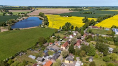 Gut geschnittene Doppelhaushälfte - teilweise Seeblick