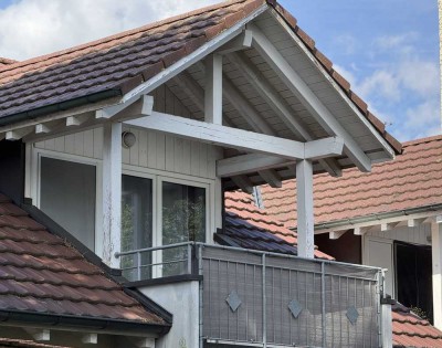 Sonnige DG-Wohnung mit Charme - Provisionsfrei!