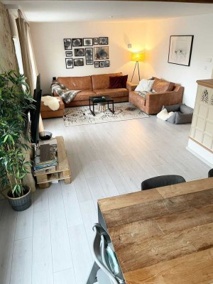 Schöne 3-Zimmer Wohnung, EG, Hochparterre, mit Balkon und Terrasse