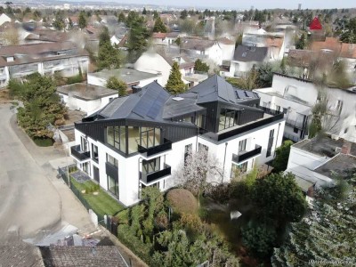 Luxuriöses Neubau-Refugium in Sachsenhausen – Exklusives Wohnen mit Tiefgarage & E-Ladestation