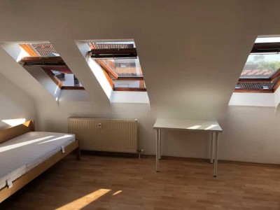 Charmantes 1-Zimmer-Apartment im 3. OG in Mannheim-Rheinau