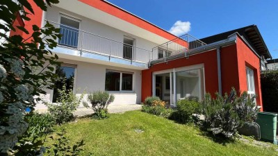 CHARMANTES REIHENMITTELHAUS MIT GROSSZÜGIGEM RAUMANGEBOT - PERFEKT FÜR WOHNGEMEINSCHAFTEN!!!