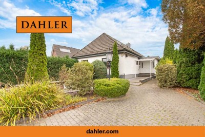 Großzügiges Einfamilienhaus mit Schwimmbad, Sauna und diversen Raffinessen