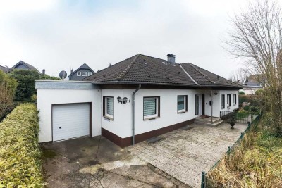 Freistehender Bungalow mit Südausrichtung, 140 m² Wohnfläche, Garten und Garage!