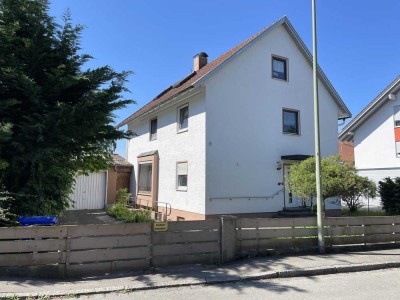 VERMIETETES ZWEIFAMILIENHAUS ZUR RENOVIERUNG