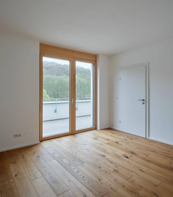 Provisionsfrei! großzügige und helle 4 Zimmer Dachgeschoßwohnung mit Terrasse und Garten_KALEU_B.11