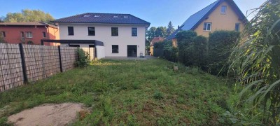 Doppelhaushälfte in Falkensee (Seegefeld) bei Berlin - perfekte Bahnanbindung ab 1.8.2025