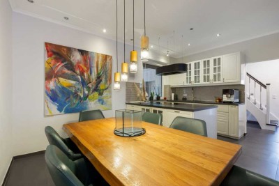 Saniertes Juwel in GV-Gustorf! Hier beginnt das Leben mit der Familie