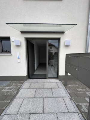 Modernes Wohnen in Geisenfeld - Exklusive Erdgeschosswohnung