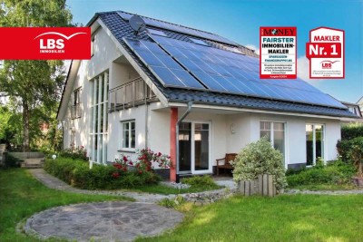 Wohnen mit Stil und Substanz – Zweifamilienhaus in bester Lage