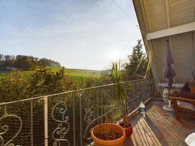 Charmante 2 stöckige 5-Zimmer Maisonettewohnung *Erbpacht*