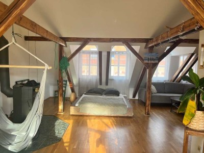 Geräumige 2-Raum-Wohnung in Erfurt mit Altbauflair