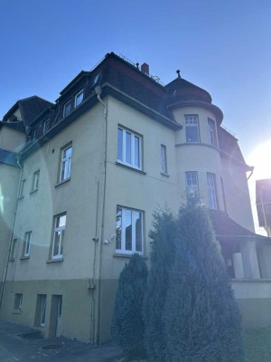 Schöne und gepflegte 3-Raum-DG-Wohnung mit Einbauküche in Herborn