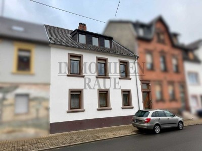 1 FAMILIENHAUS MIT EINLIEGERWOHNUNG UND SCHÖNEM GARTEN IN SULZBACH - SOFORT FREI