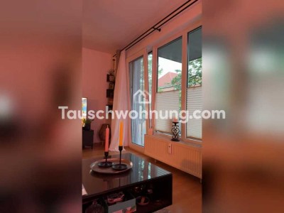 Tauschwohnung: Paar sucht erste gemeinsame Wohnung gegen Tausch 2-/4-Zimmer