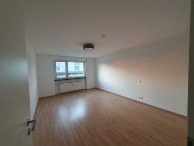 Attraktive 3-Zimmer-Wohnung mit gehobener Innenausstattung mit Balkon in Ottersweier