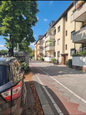 Geschmackvolle, gepflegte 1-Raum-Wohnung mit Balkon und EBK in Berlin Wittenau (Reinickendorf)