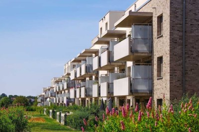 Ideal für Familien - 4 Zimmer-Wohnung im Neubau mit Terrasse // EG