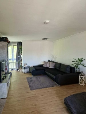 In Heilbronn-Sontheim: 3,5 Zimmer-Wohnung mit Balkon & Esserker, Stellplatz und Kellerraum