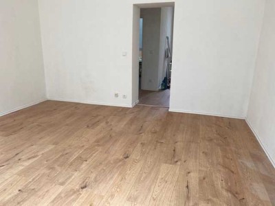 Frisch renovierte 1-Zimmer-Wohnung in zentraler Lage