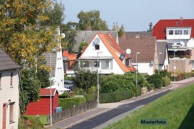 Einfamilienhaus mit Einliegerwohnung + provisionsfrei +