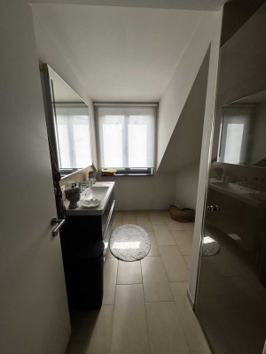 Stilvolles Mehrfamilienhaus als Kapitalanlage in Toplage