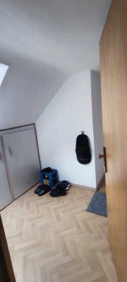 Beschreibung lesen 2 Zimmer Dachgeschosswohnung