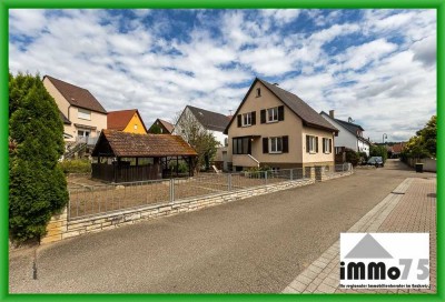 � Modernisiertes Einfamilienhaus mit Garten � stilvolles Design  für modernes Wohnen. ✨ tolle Lage