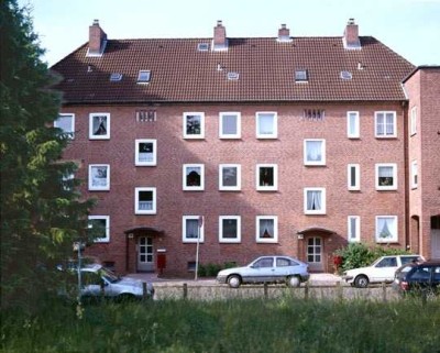 Modernisierte Wohnung mit neuer Einbauküche in zentraler Lage