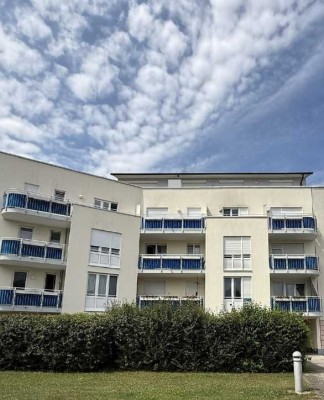 Helle, möblierte 2-Zimmer Wohnung mit Balkon