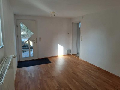 1,5-Raum-Einliegerwohnung mit Kochnische und Freisitz in Ravensburg