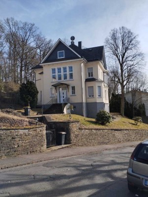 Einliegerwohnung in einer Stadtvilla in Uni-Nähe.